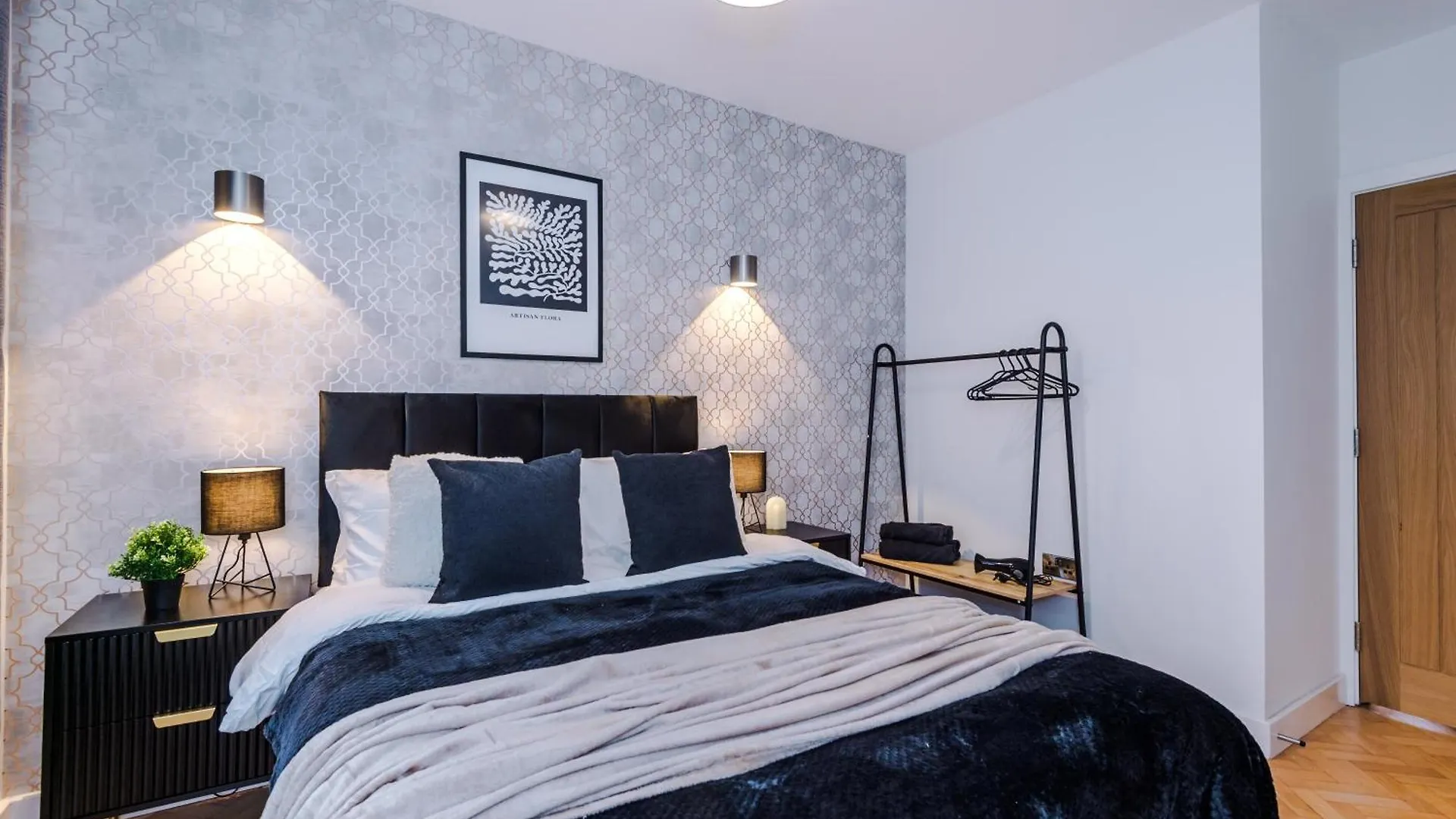 Central York Penthouse With Private Roof Terrace Appartement